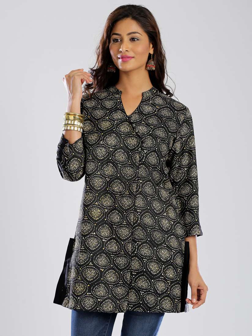 Black printed kurtis 2025