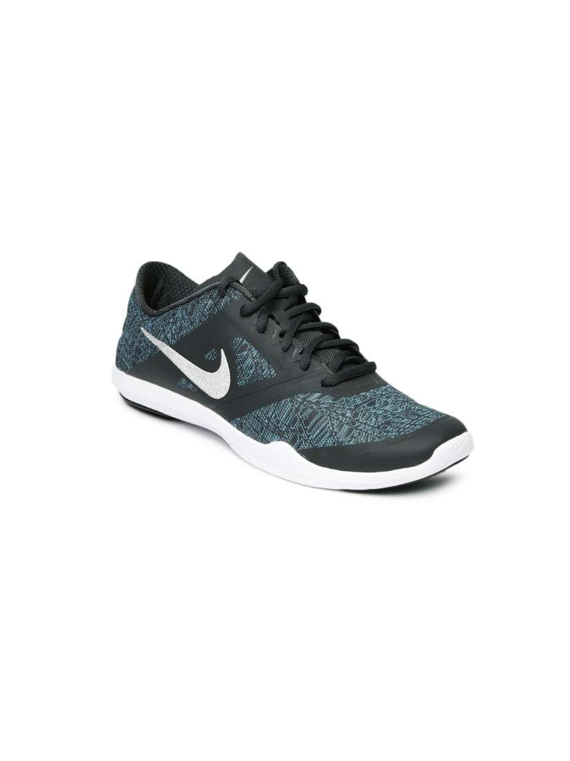 Nike flat training shoes clearance