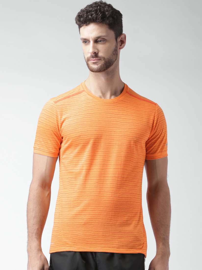nike tailwind t shirt