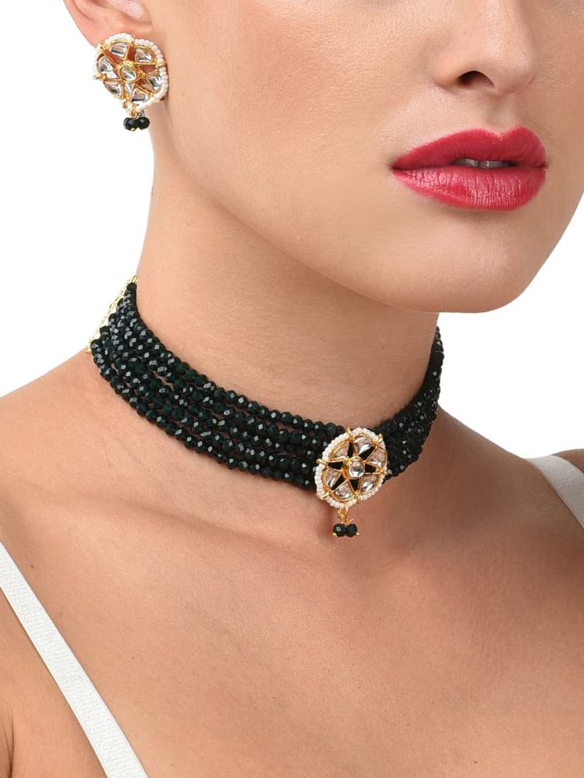 Choker necklace myntra cheap