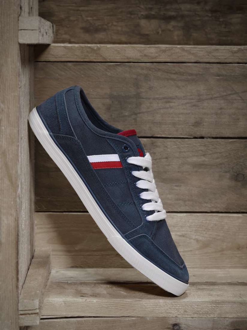 Roadster men blue sneakers on sale