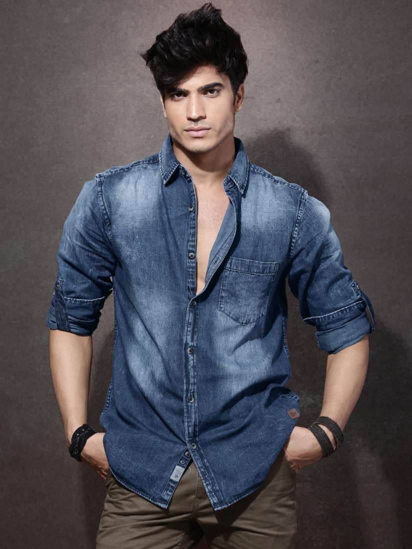 Buy Roadster Men Blue Denim Washed Casual Shirt Shirts for Men 1358818 Myntra