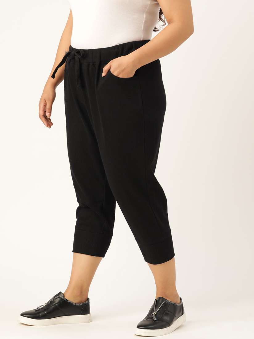 Plus size cropped joggers top