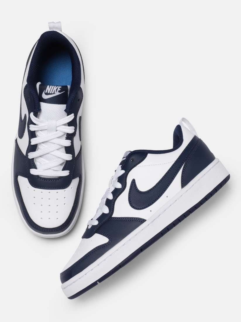 Boys navy nike shoes hot sale