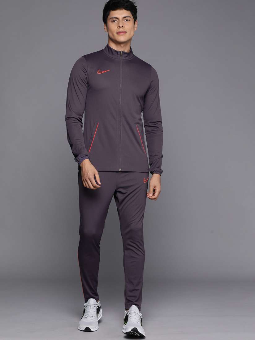 Nike tracksuit myntra 2025