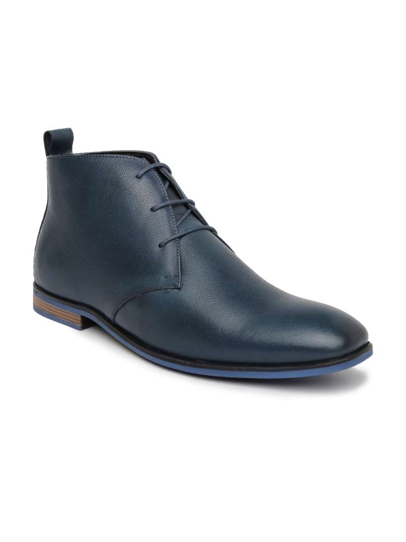 Bata chukka boots shop
