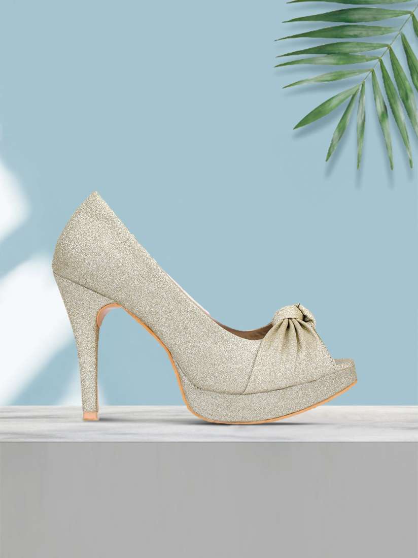 Valiosaa heels online