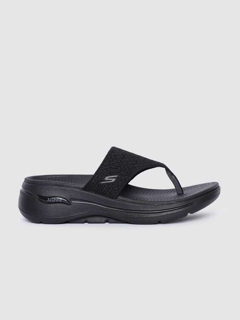 Skechers flip flops on sale store