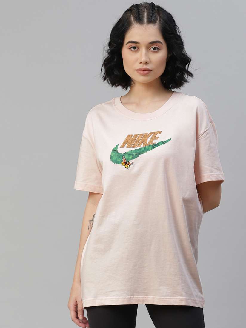 Nike peach shirt 2025
