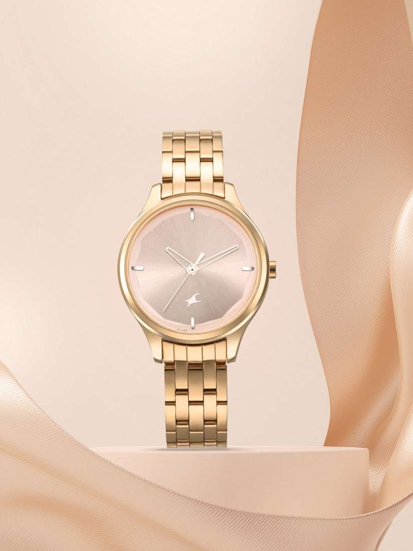 Buy Fastrack STUNNERS 1.0 Women Rose Gold Toned Analogue Watch 6248WM01 Watches for Women 14052060 Myntra