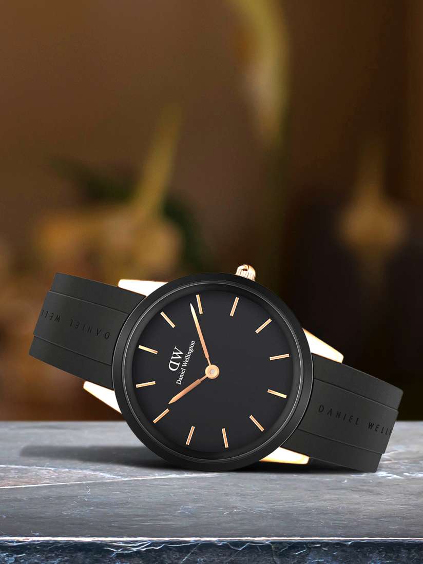 Daniel wellington myntra top