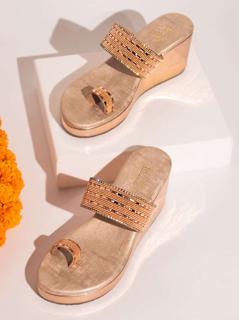 Inc 5 sandals discount