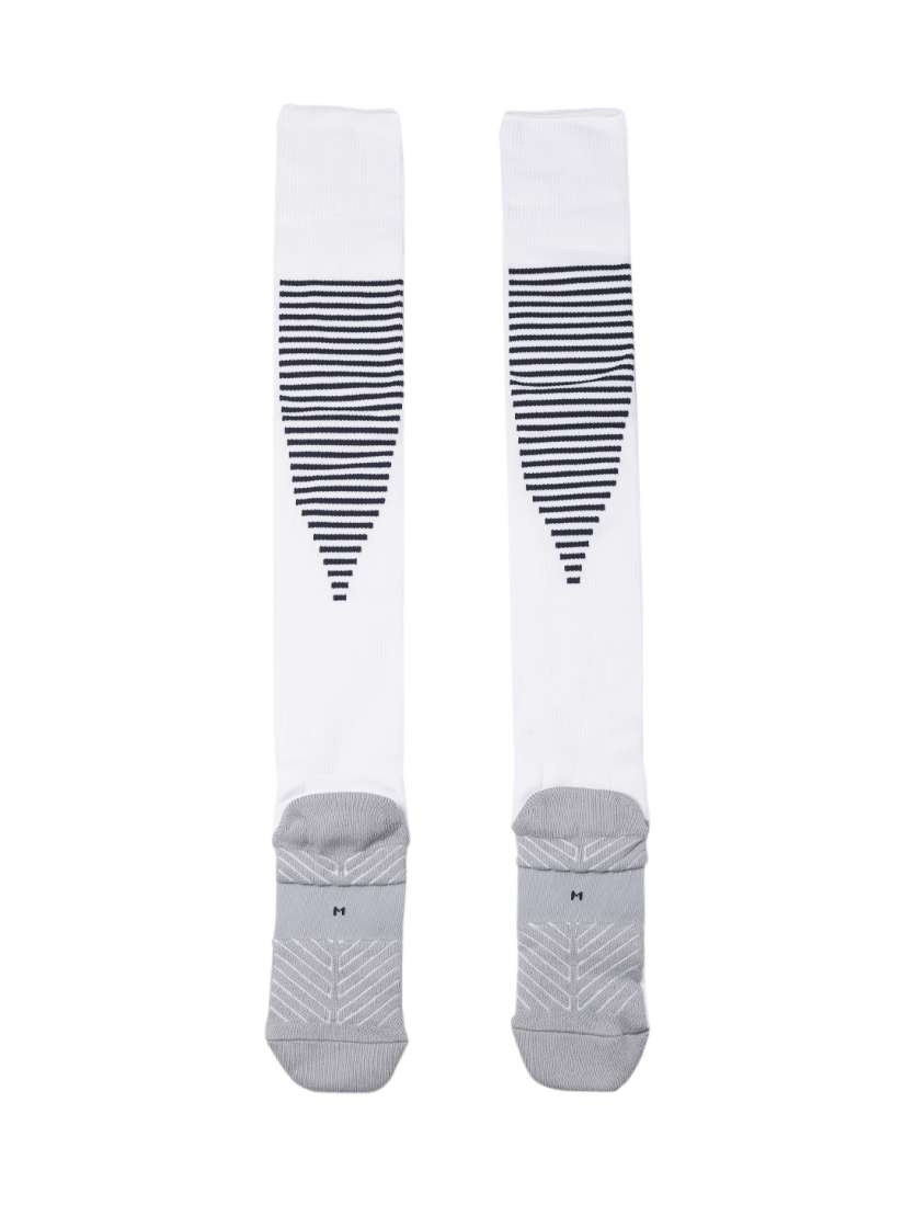 Nike socks myntra deals