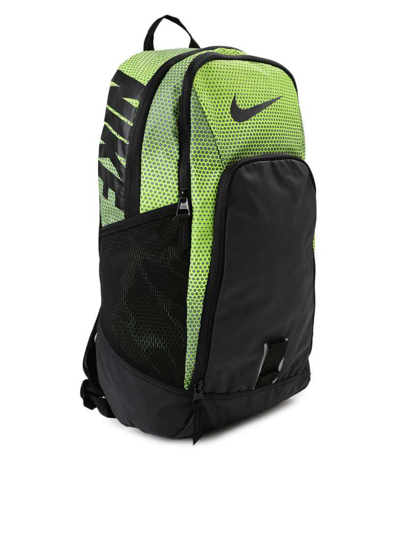 Nike pro adapt backpack price store