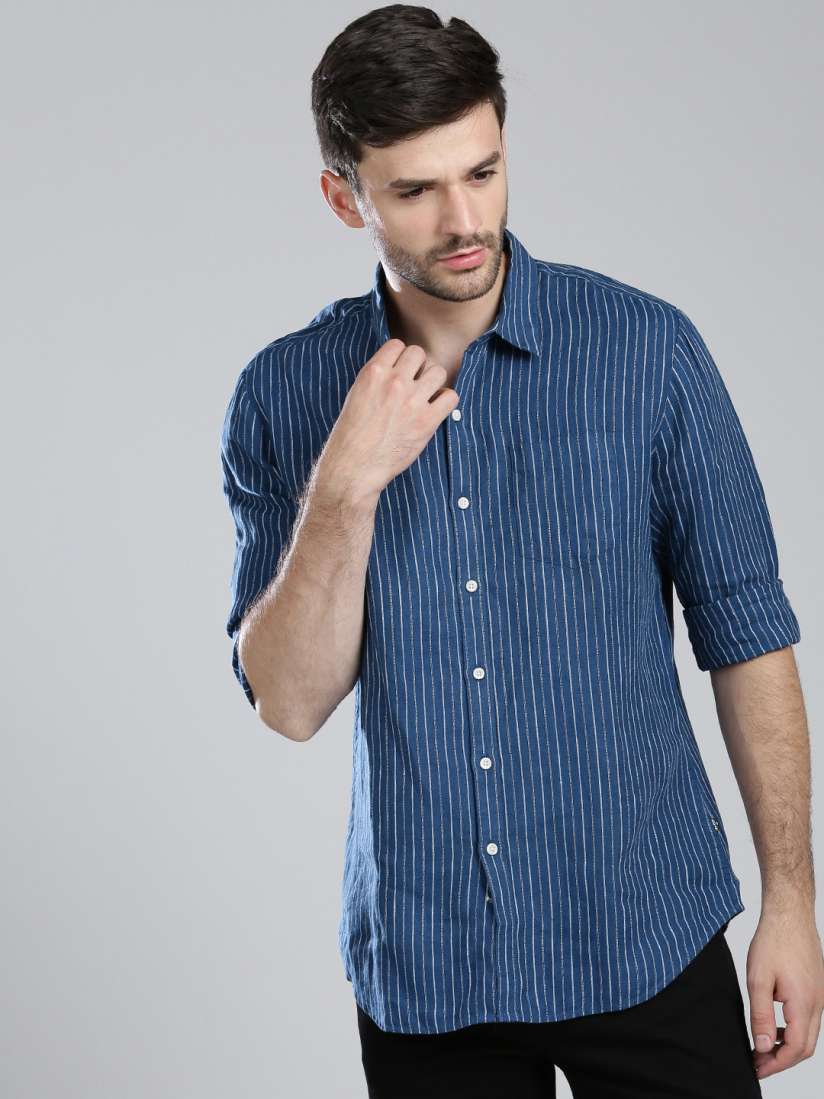 Buy Levi s Redloop Blue Striped Linen Casual Shirt Shirts for Men 1424098 Myntra