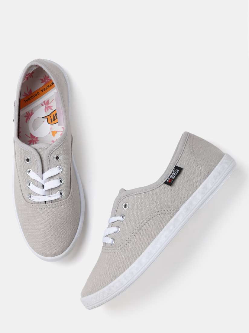 Canvas shoes myntra top