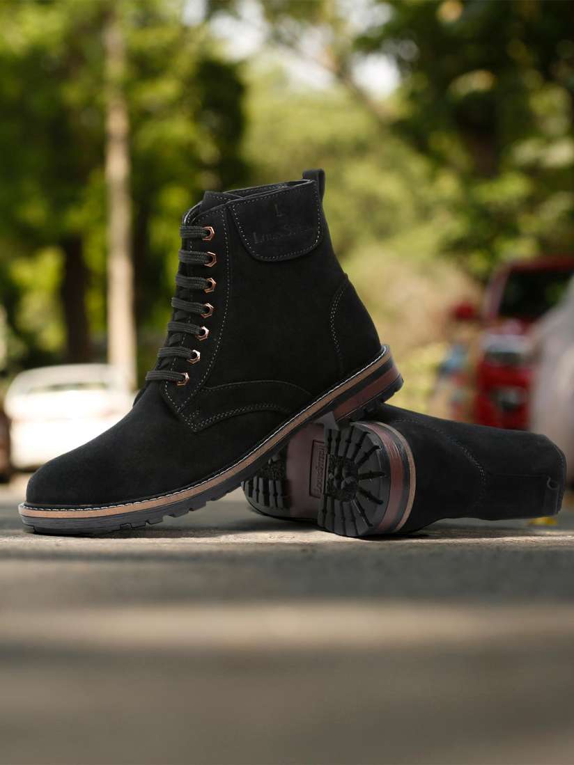 Louis men's flat black top