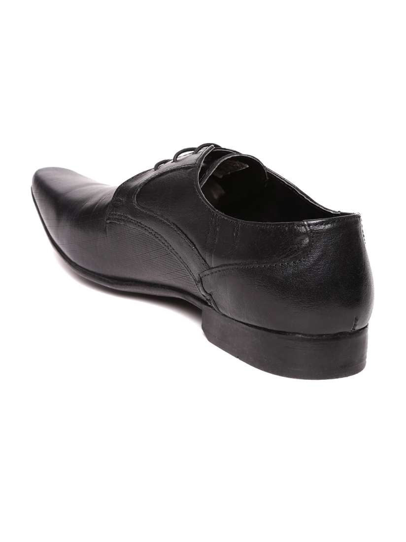 Buy Red Tape Men Black Textured Leather Formal Shoes Formal Shoes for Men 1437451 Myntra