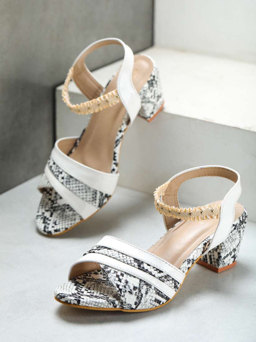 Estatos sandals deals
