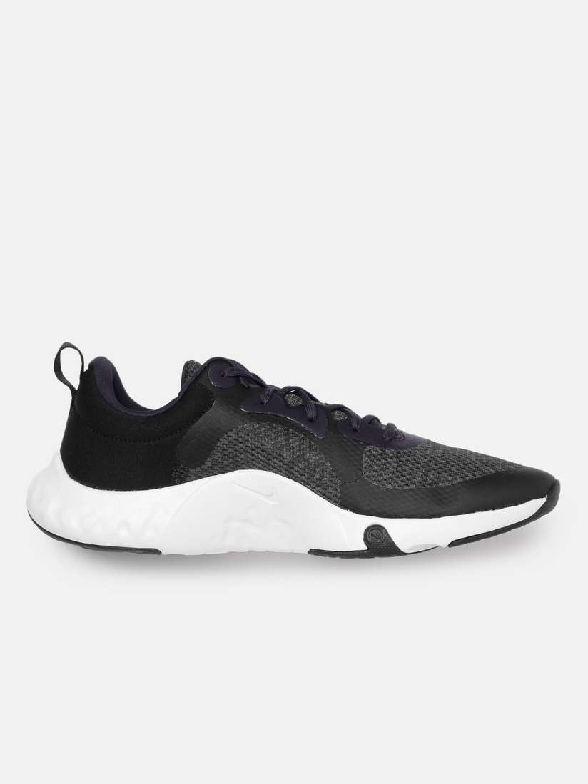 nike black renew in season 11 training trainers