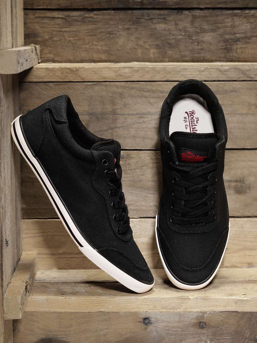 Roadster black casual shoes sale