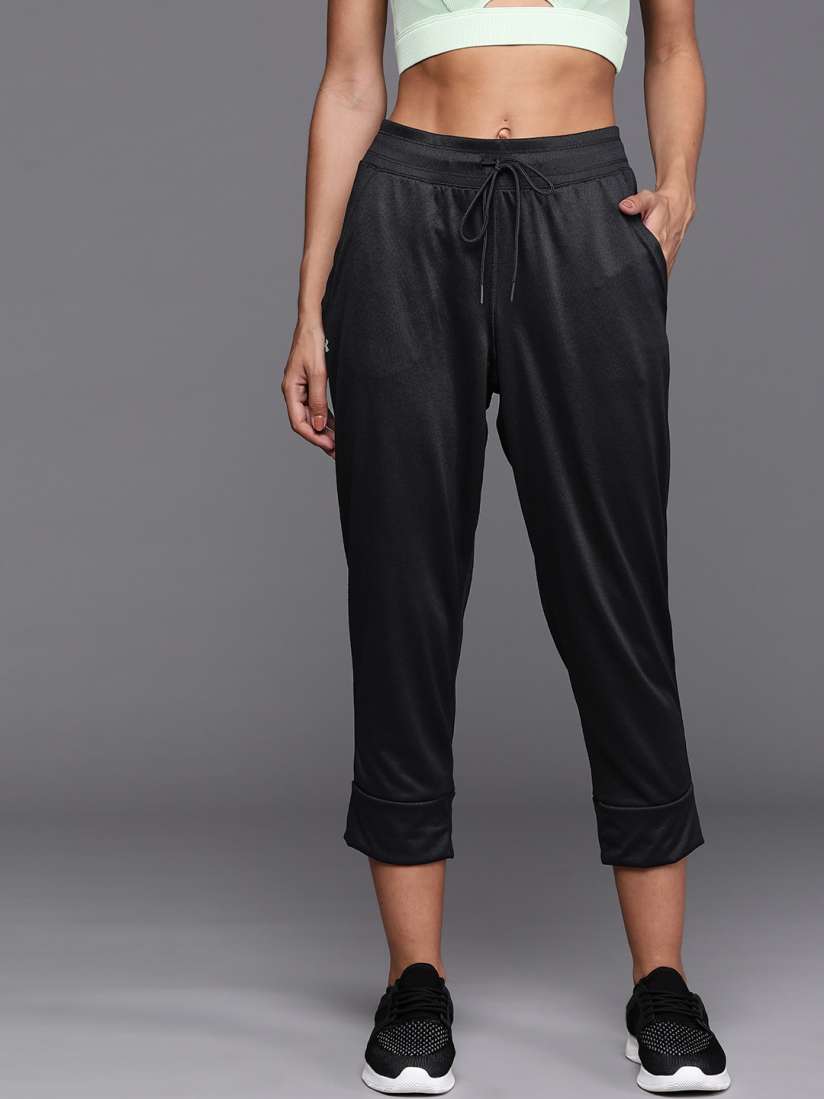 Buy UNDER ARMOUR Women Black Tech Solid Capris Capris for Women 14648050 Myntra