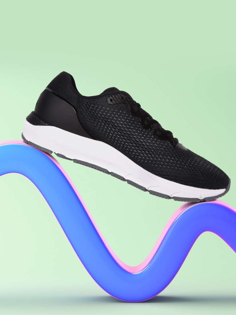 Running shoes with bluetooth outlet