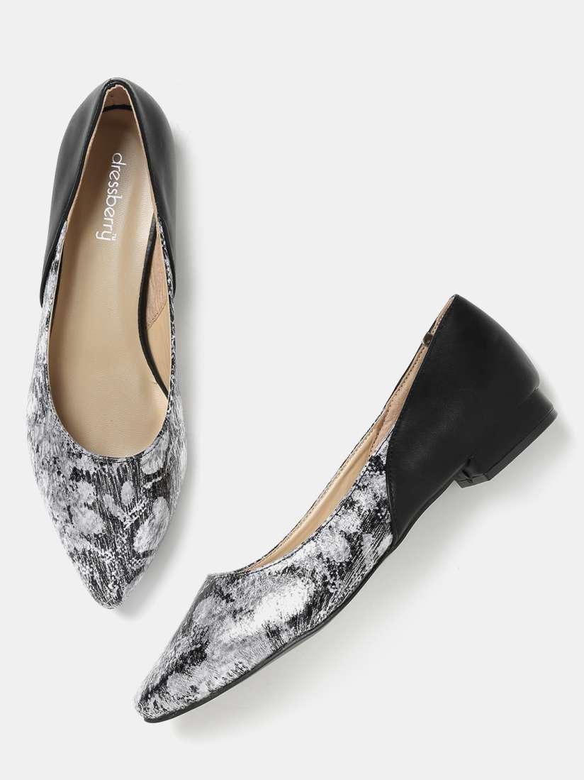 Dressberry shoes store