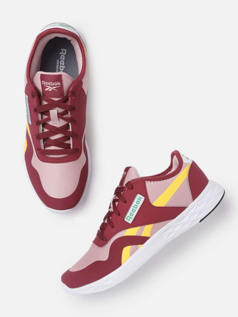 Reebok sneakers on myntra hot sale