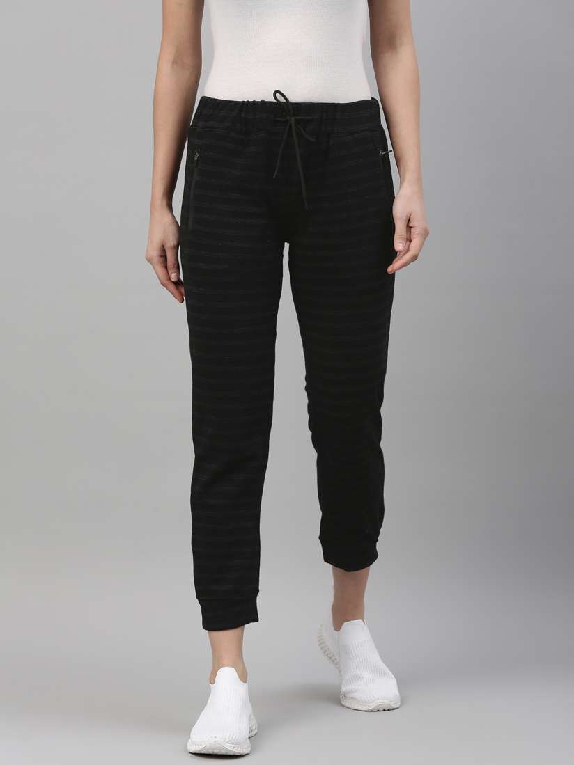 Campus sutra joggers top