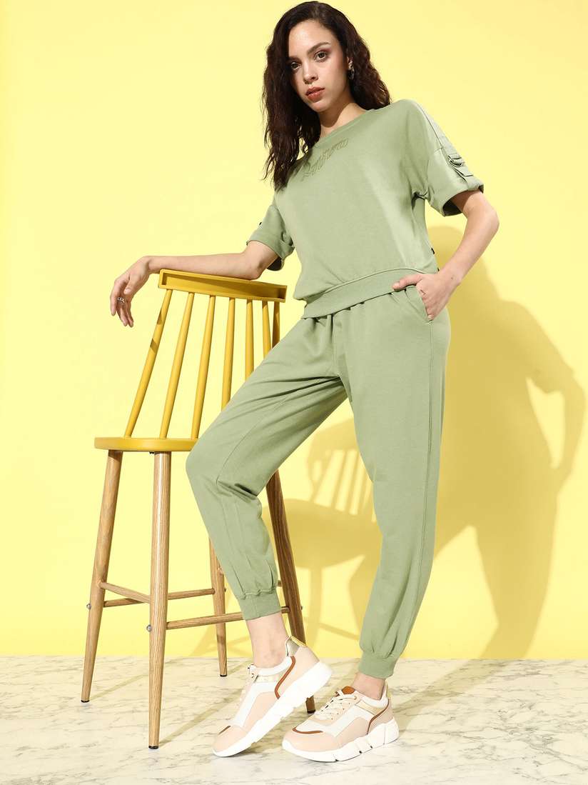 Buy The Roadster Lifestyle Co.Women Printed Co-Ord Set - Co-Ords for Women  14955094 | Myntra