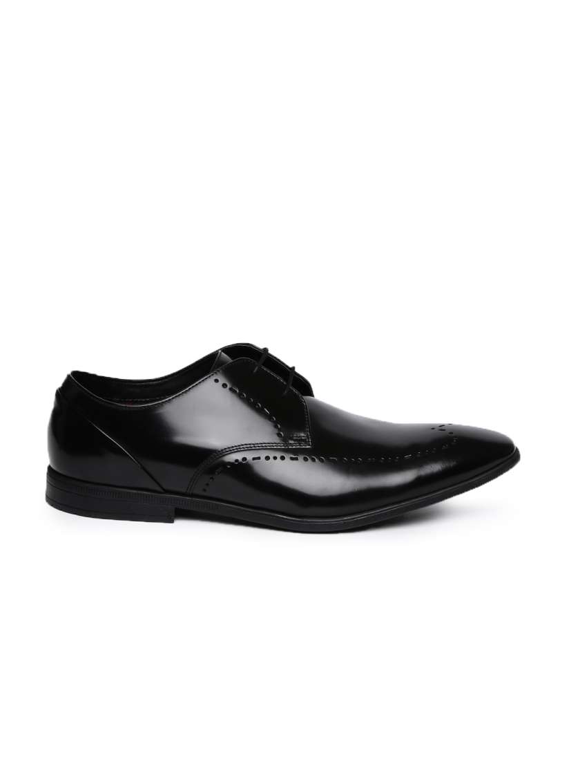 Buy Clarks Men Black Bampton Limit Textured Leather Formal Shoes Formal Shoes for Men 1497790 Myntra