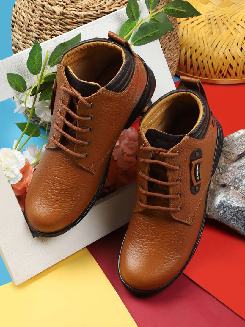 Red chief shoes photo shop