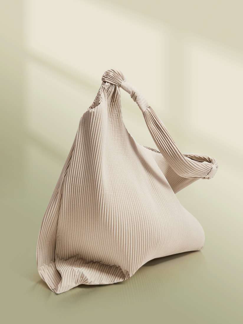 Buy MANGO Beige Pleated Shopper Shoulder Bag Handbags for Women 15035378 Myntra
