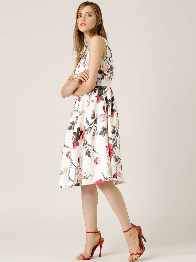 Buy QUIZ Women Off White Floral Print Fit Flare Dress Dresses for Women 1504361 Myntra