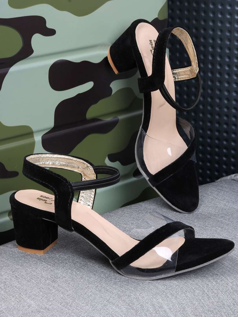 Black heels myntra discount