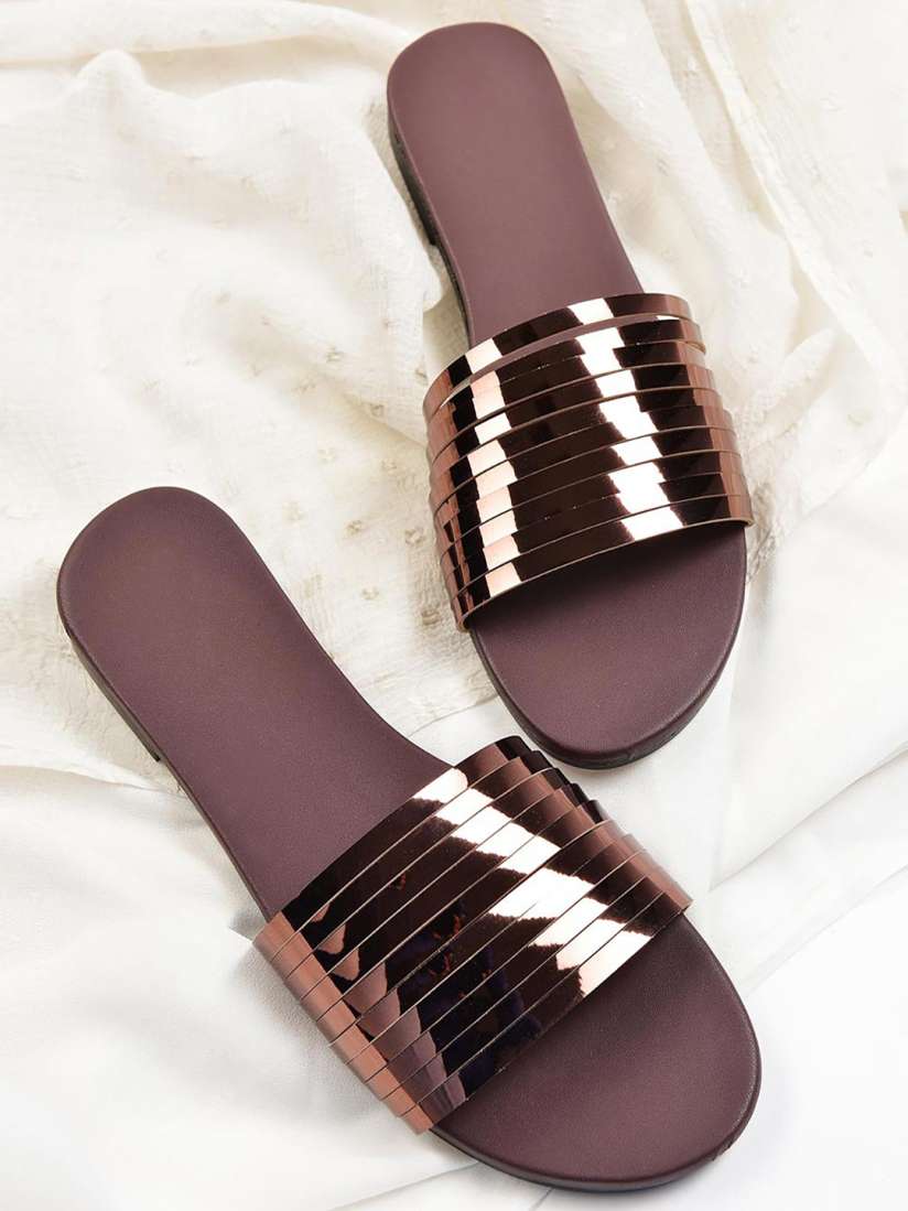 Street style store flats hotsell