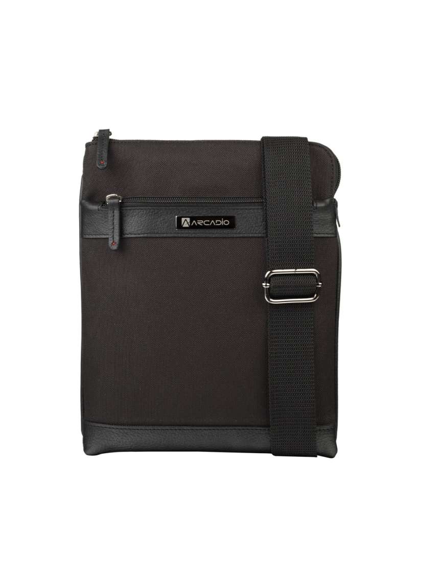 Buy ARCADIO Unisex Black Messenger Bag Messenger Bag for Unisex 15755134 Myntra