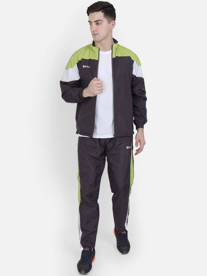 Vega tracksuit online