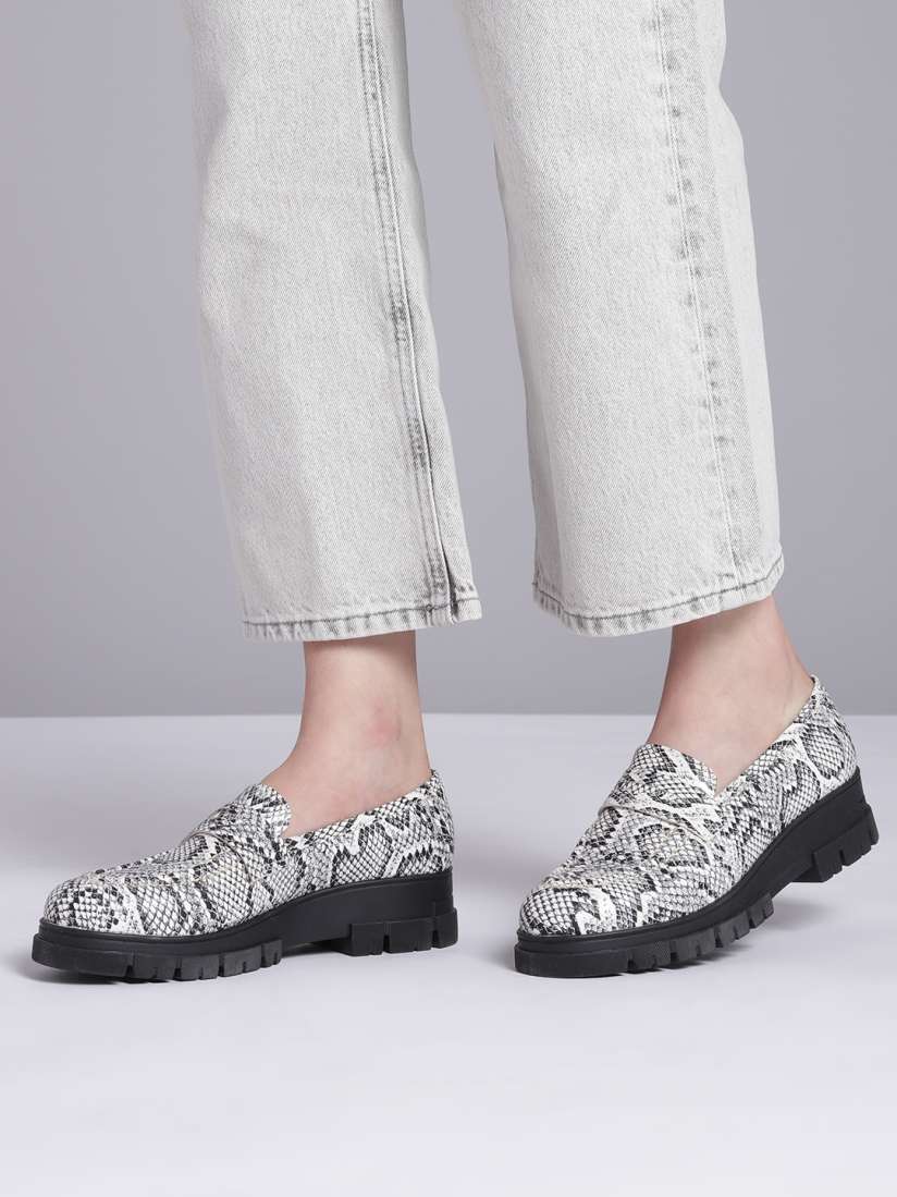 Buy Roadster Women White Black Snakeskin Print Loafers Casual Shoes for Women 16004288 Myntra
