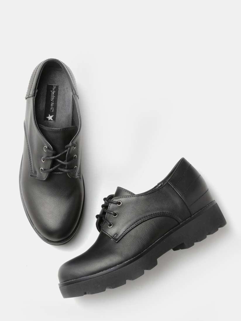Roadster black casual shoes best sale