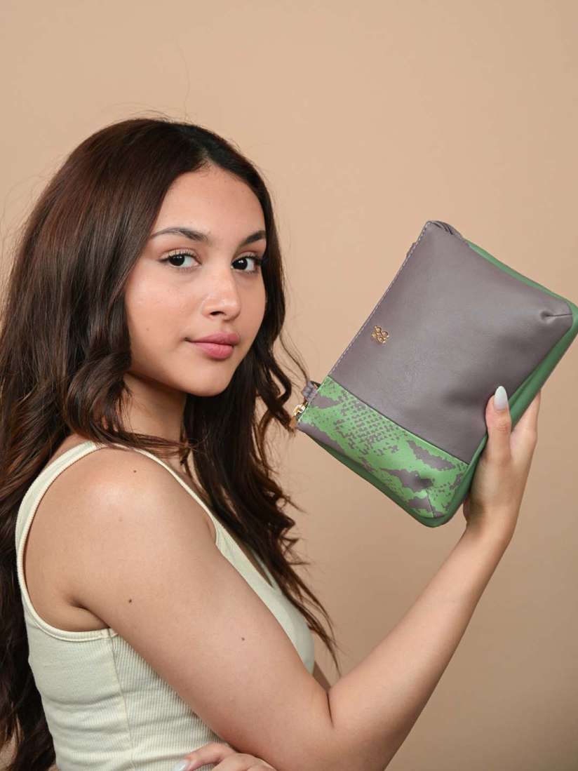 Baggit sling bags myntra sale