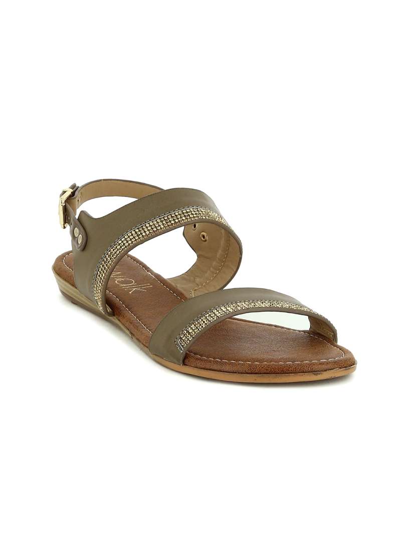 Catwalk flats myntra store