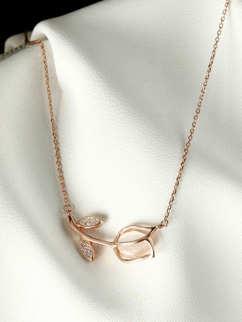 Myntra pendant deals