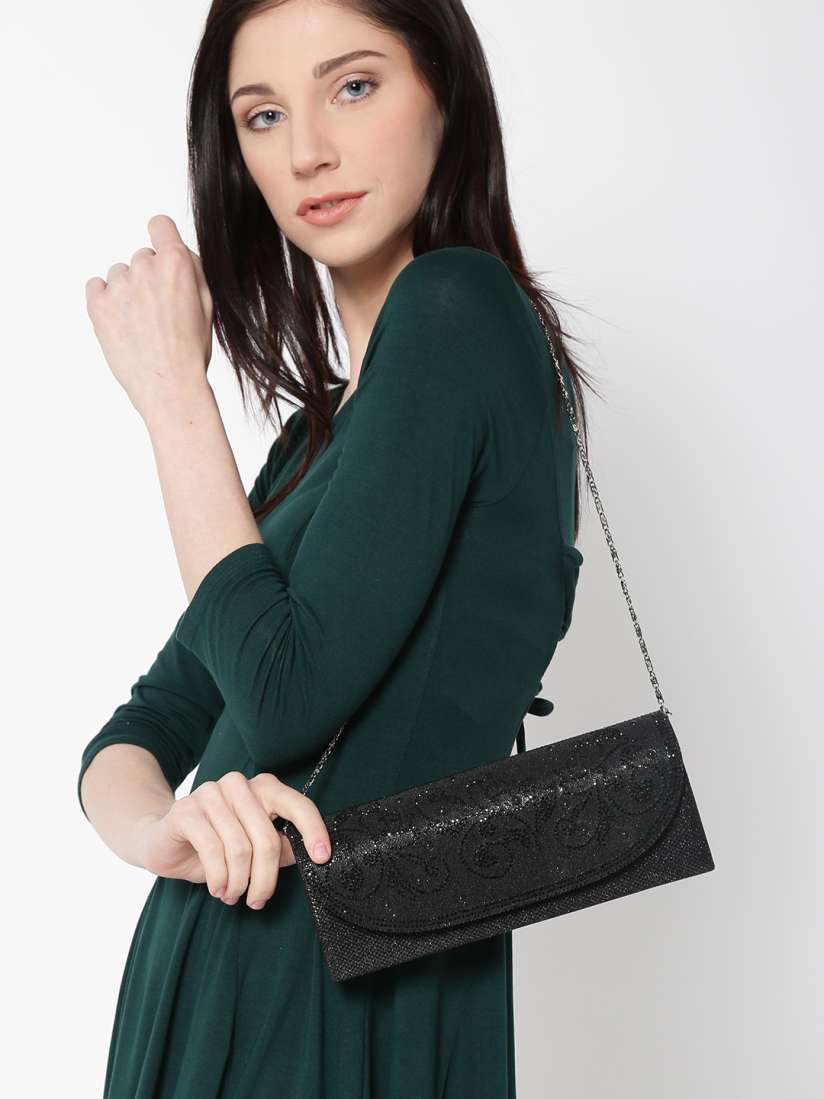 Dressberry clutch clearance