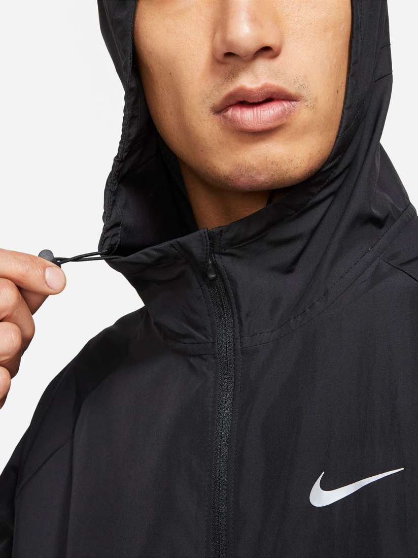 Nike jackets myntra clearance