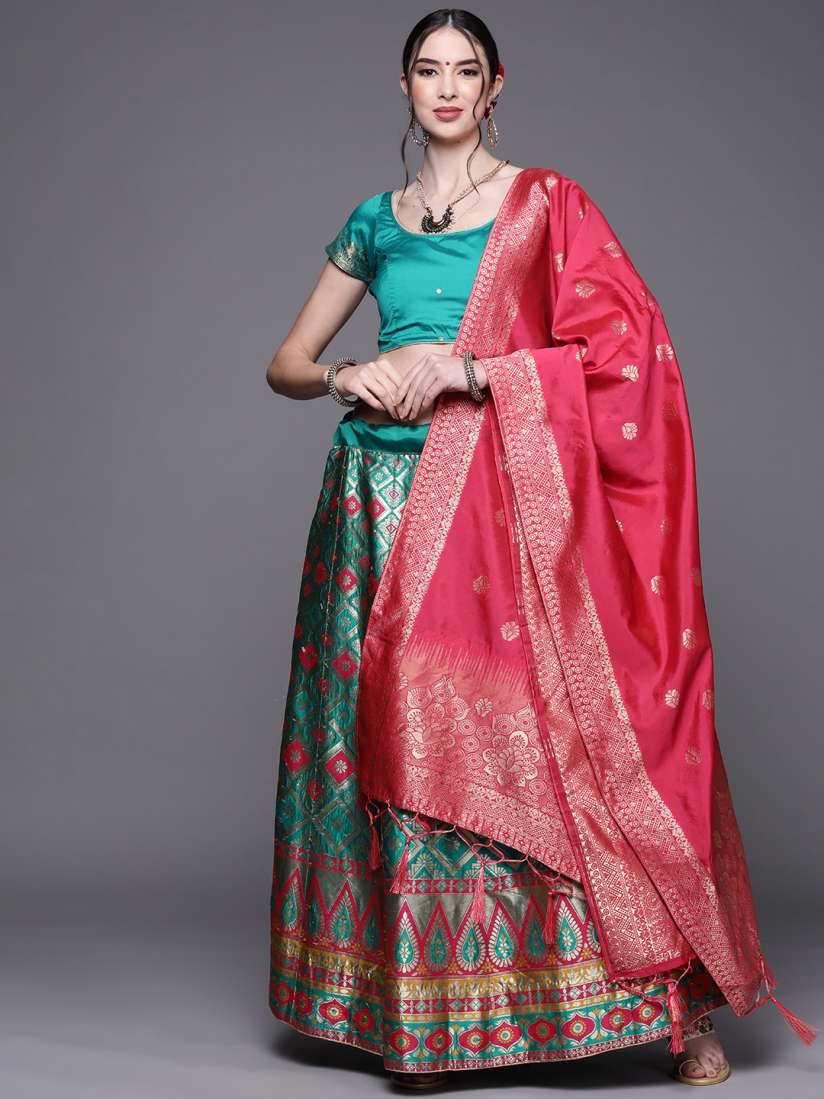 Banarasi lehenga myntra top