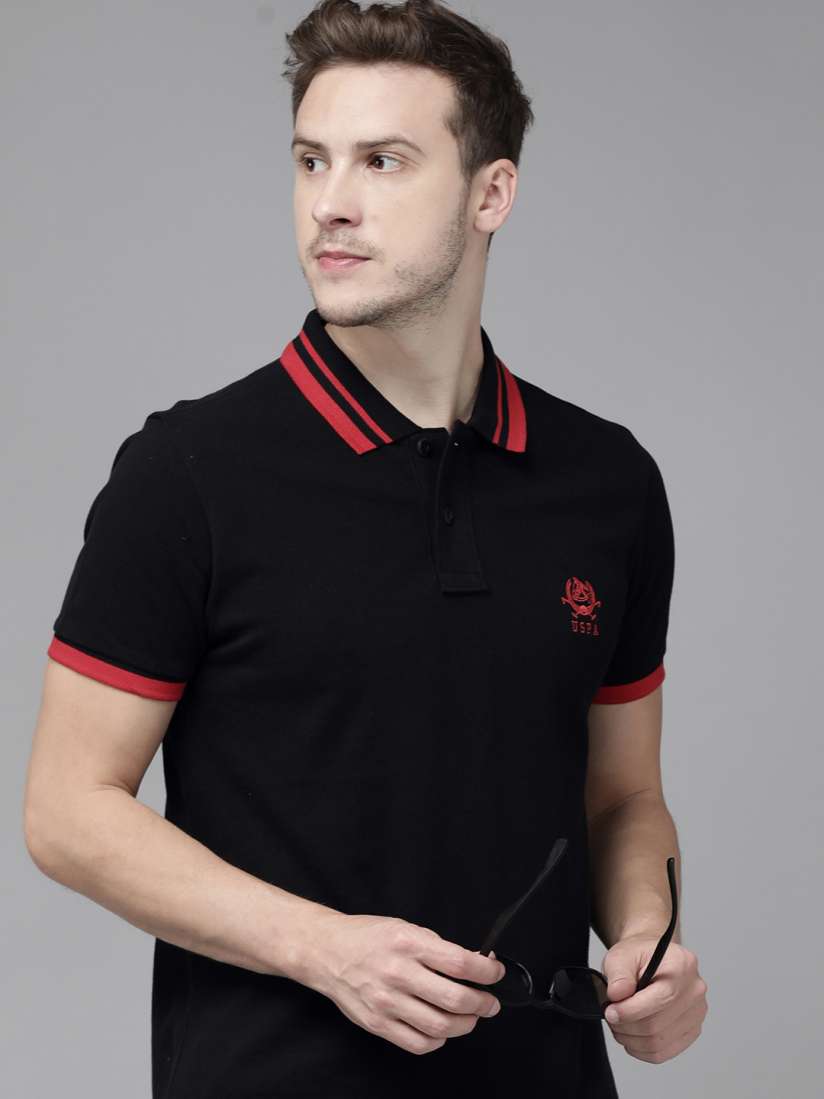 Red t shirt with black collar store