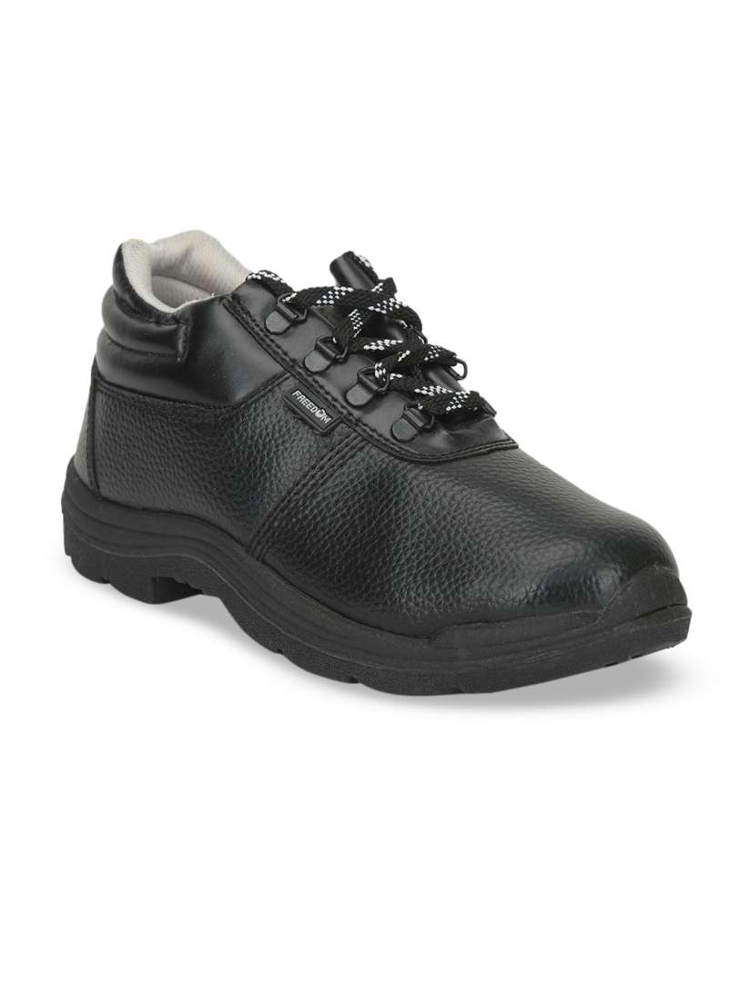 Myntra safety shoes online