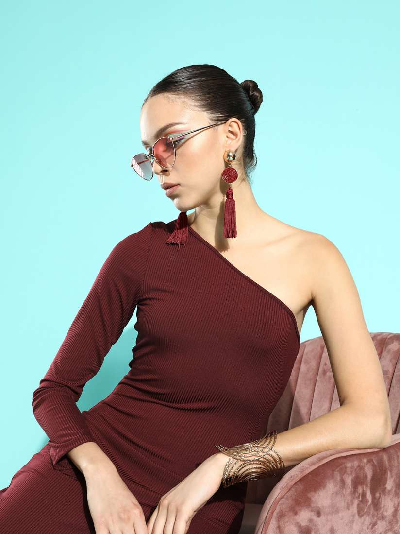 Dress maroon silver top